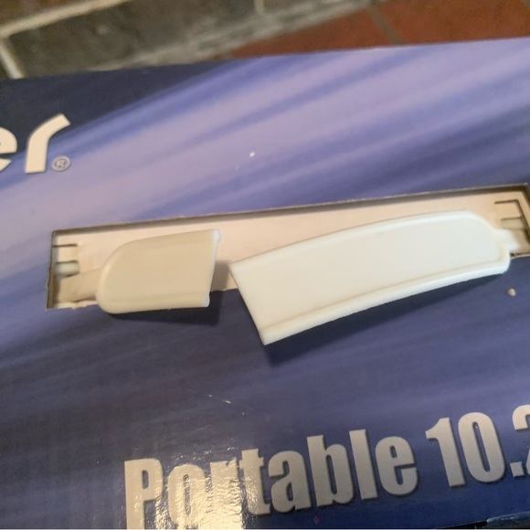 COPY - Haier portable 10.2 digital lcd tv *NIB* Still sealed. - Picture 5 of 5